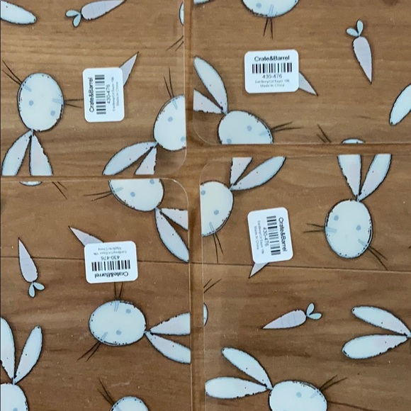 Crate&barrel Easter Bunny Easy Care Placemats - Picture 10 of 11